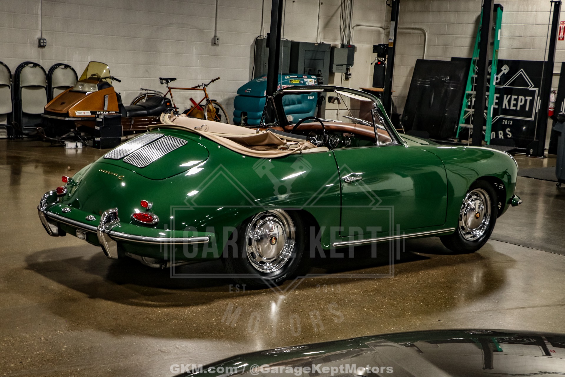 Unknown-356c-1965-Irish-Green-BeigeTan-37