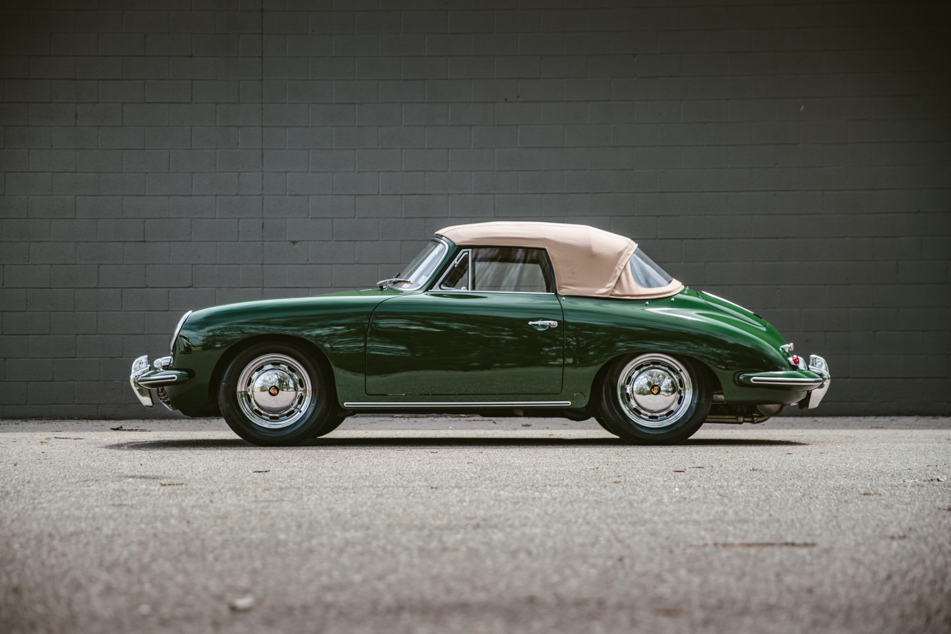 Unknown-356c-1965-Irish-Green-BeigeTan-9