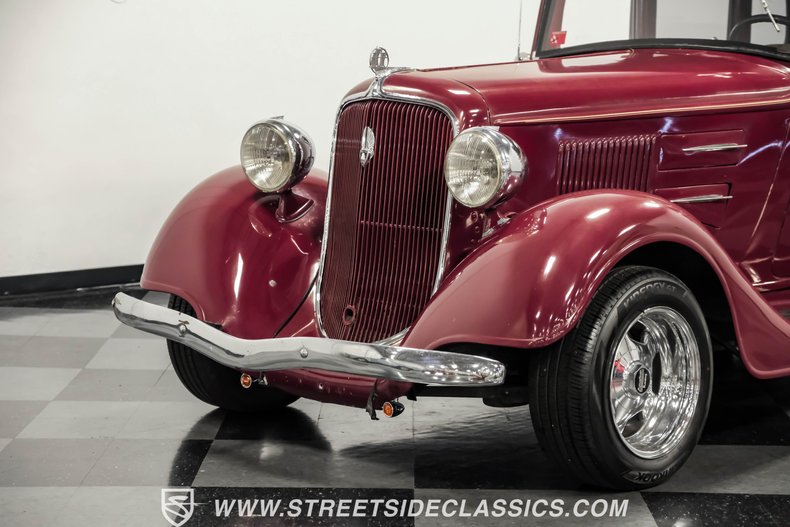 Unknown-4-door-1934-Maroon-Beige-12