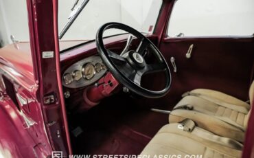 Unknown-4-door-1934-Maroon-Beige-2