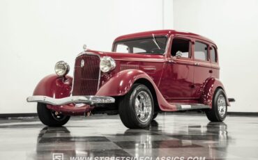 Unknown-4-door-1934-Maroon-Beige-23