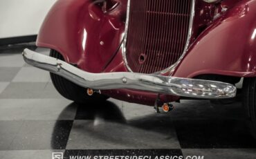 Unknown-4-door-1934-Maroon-Beige-24