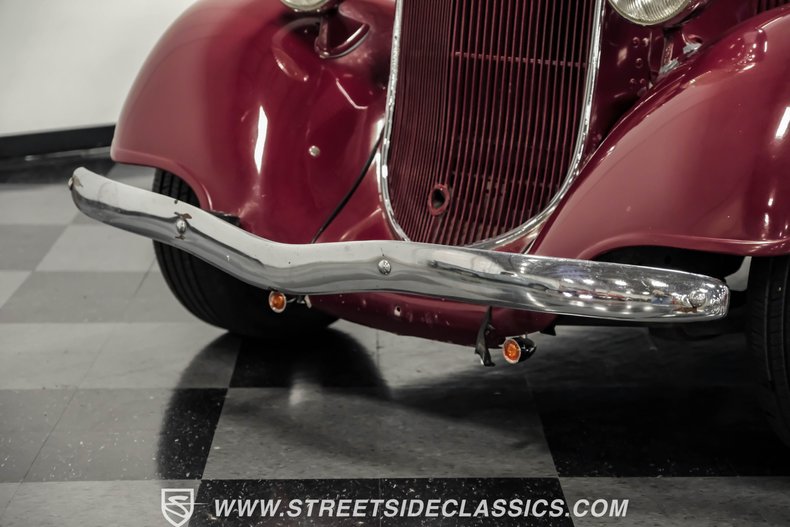 Unknown-4-door-1934-Maroon-Beige-24