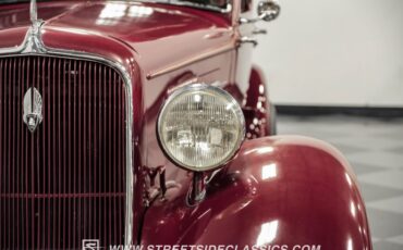 Unknown-4-door-1934-Maroon-Beige-25