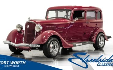 Unknown-4-door-1934-Maroon-Beige-3
