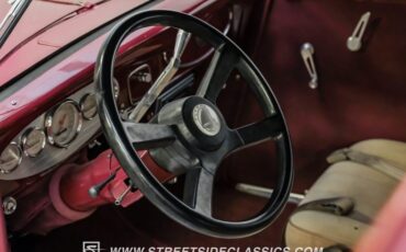 Unknown-4-door-1934-Maroon-Beige-36