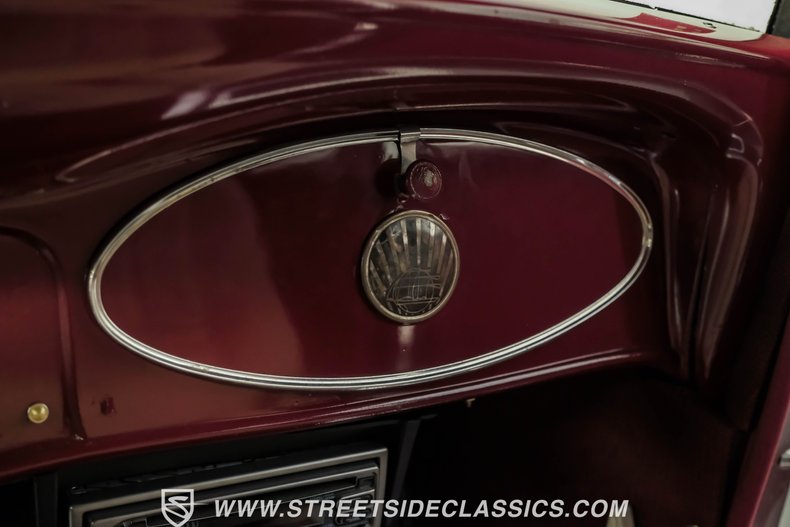 Unknown-4-door-1934-Maroon-Beige-45