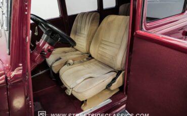 Unknown-4-door-1934-Maroon-Beige-5