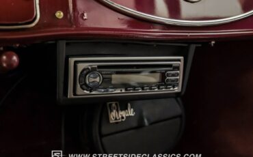 Unknown-4-door-1934-Maroon-Beige-8