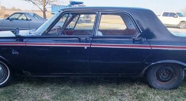Unknown-440-1964-Black-Red-5