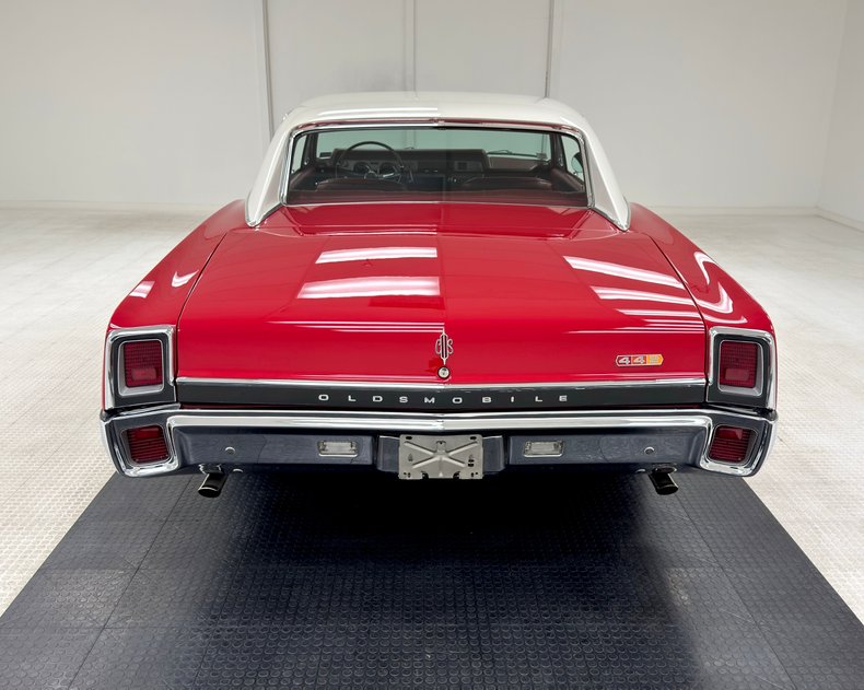 Unknown-442-1967-Spanish-Red-Red-2