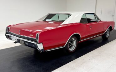 Unknown-442-1967-Spanish-Red-Red-3