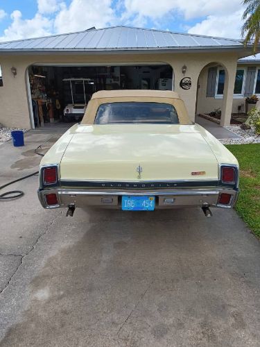 Unknown-442-1967-Yellow
