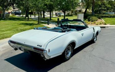 Unknown-442-1968-Provincial-WhiteBla-Blue-27