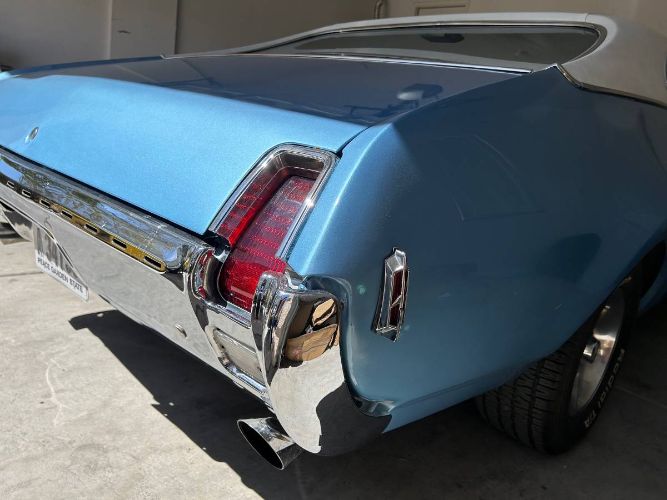 Unknown-442-1969-Light-BlueWhite-White-12