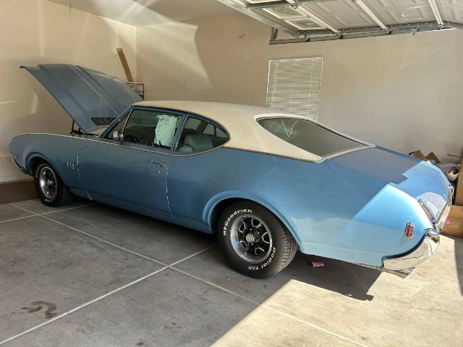 Unknown-442-1969-Light-BlueWhite-White-21