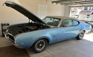 Unknown-442-1969-Light-BlueWhite-White-8