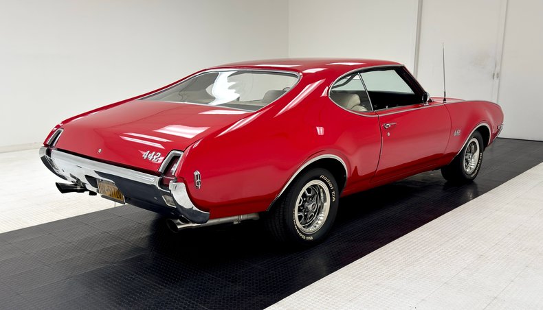 Unknown-442-1969-Matador-Red-Parchment-8