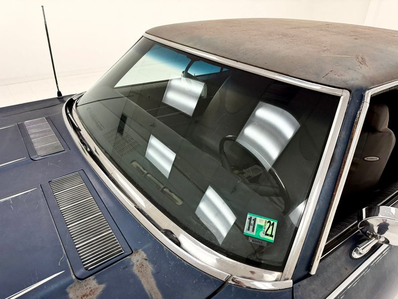 Unknown-442-1969-Trophy-Blue-Black-11