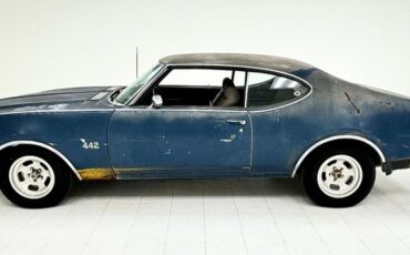 Unknown-442-1969-Trophy-Blue-Black-14