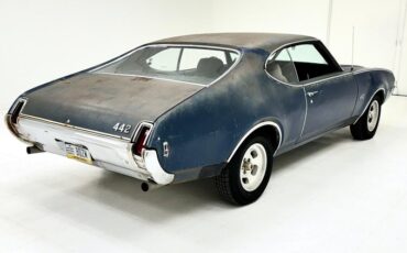 Unknown-442-1969-Trophy-Blue-Black-2