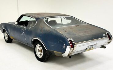 Unknown-442-1969-Trophy-Blue-Black