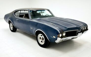 Unknown-442-1969-Trophy-Blue-Black-4