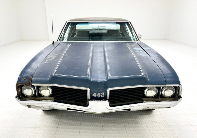Unknown-442-1969-Trophy-Blue-Black-5