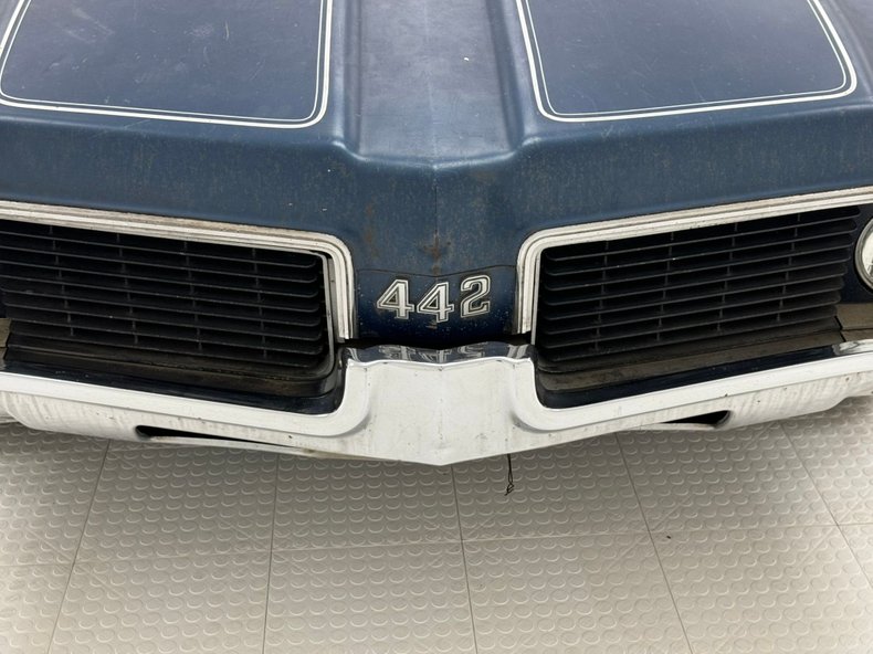 Unknown-442-1969-Trophy-Blue-Black-6