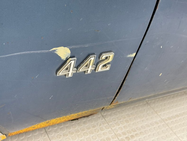 Unknown-442-1969-Trophy-Blue-Black-9