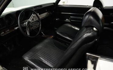Unknown-442-1969-White-Black-2
