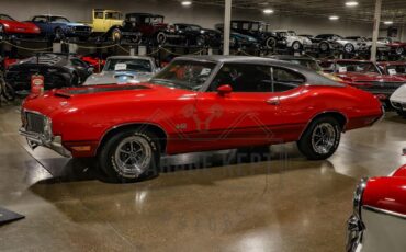 Unknown-442-1970-Red-Black-28