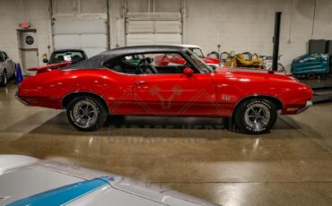Unknown-442-1970-Red-Black-34