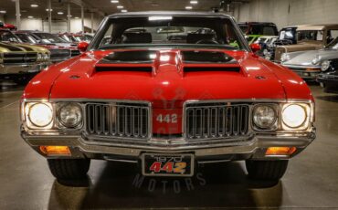 Unknown-442-1970-Red-Black-42
