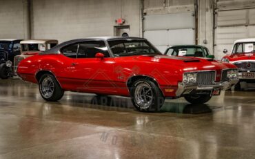 Unknown-442-1970-Red-Black-45