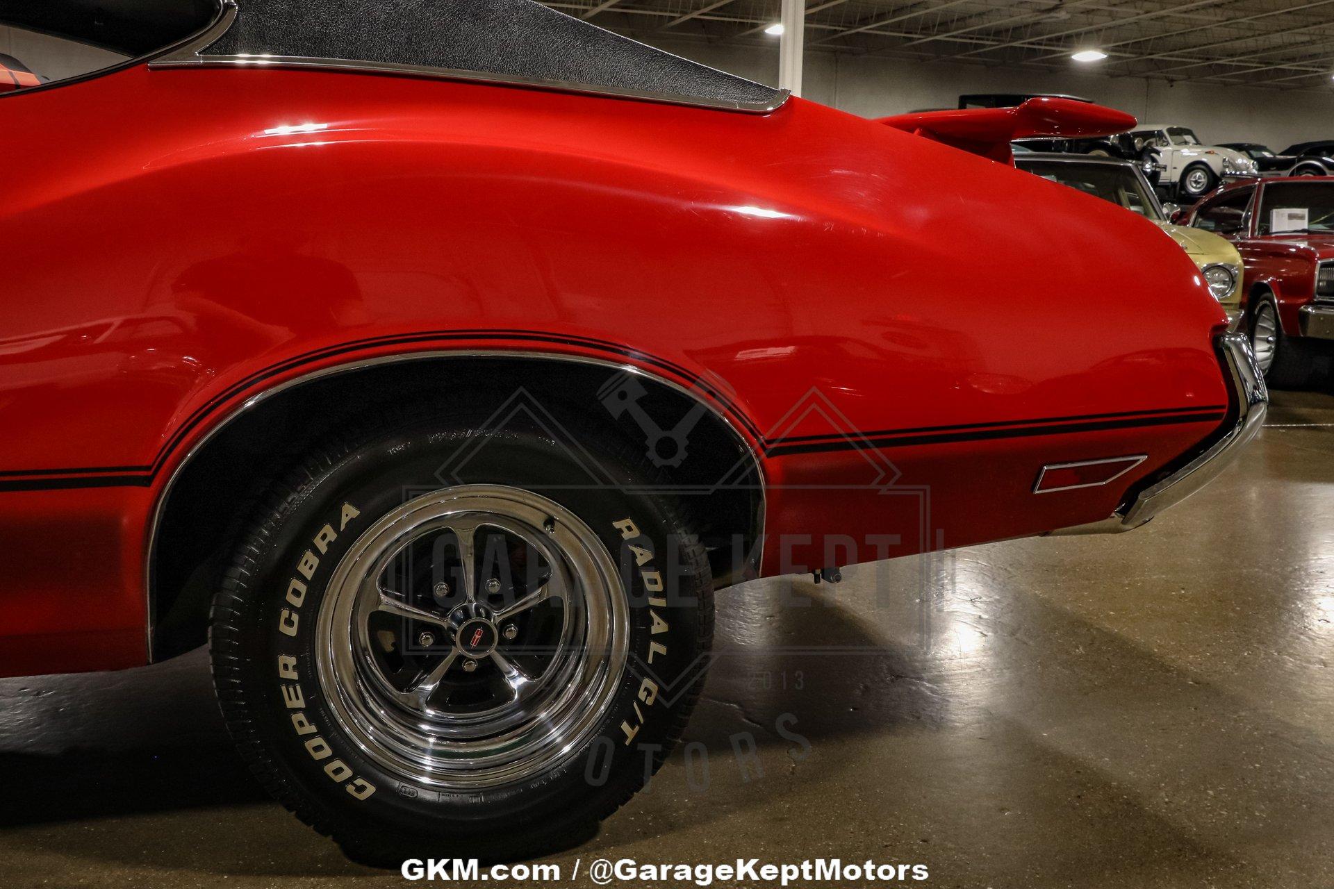 Unknown-442-1970-Red-Black-49