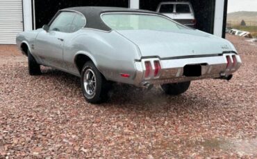 Unknown-442-1970-Silver-Black-2