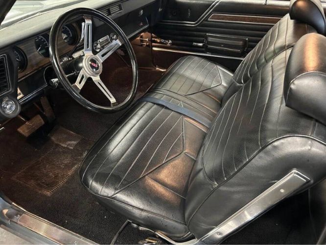 Unknown-442-1970-Silver-Black-8