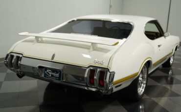 Unknown-442-1970-White-Gold-15