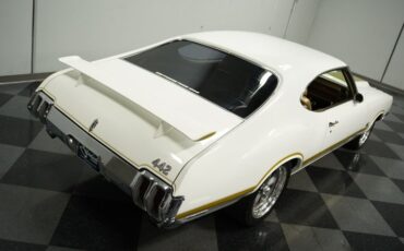Unknown-442-1970-White-Gold-28