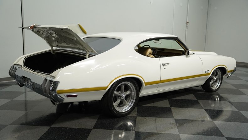 Unknown-442-1970-White-Gold-48