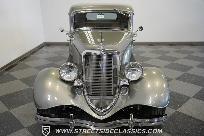 Unknown-5-window-1934-Charcoal-Gray-Metall-Tan-16
