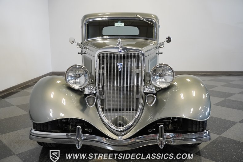 Unknown-5-window-1934-Charcoal-Gray-Metall-Tan-17