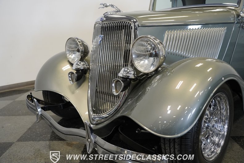 Unknown-5-window-1934-Charcoal-Gray-Metall-Tan-18