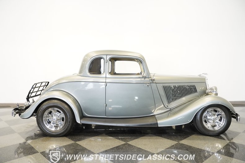 Unknown-5-window-1934-Charcoal-Gray-Metall-Tan-3