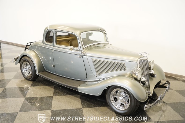 Unknown-5-window-1934-Charcoal-Gray-Metall-Tan-5