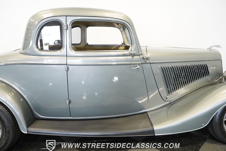 Unknown-5-window-1934-Charcoal-Gray-Metall-Tan-9