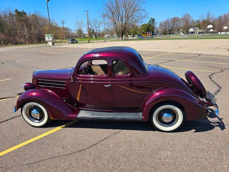 Unknown-5-window-1936-Maroon-Beige-1