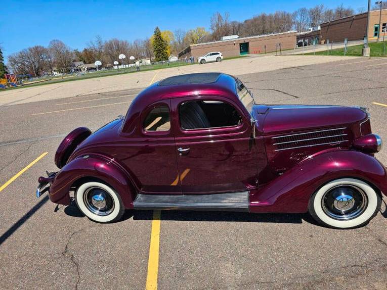 Unknown-5-window-1936-Maroon-Beige-15