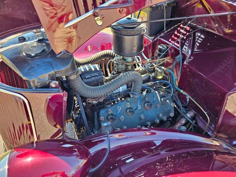 Unknown-5-window-1936-Maroon-Beige-29
